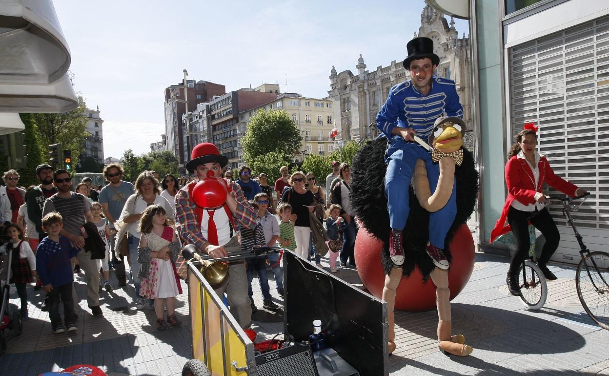 Las ayudas se destinará a compañías cántabras de teatro, música, danza, magia y circo. 