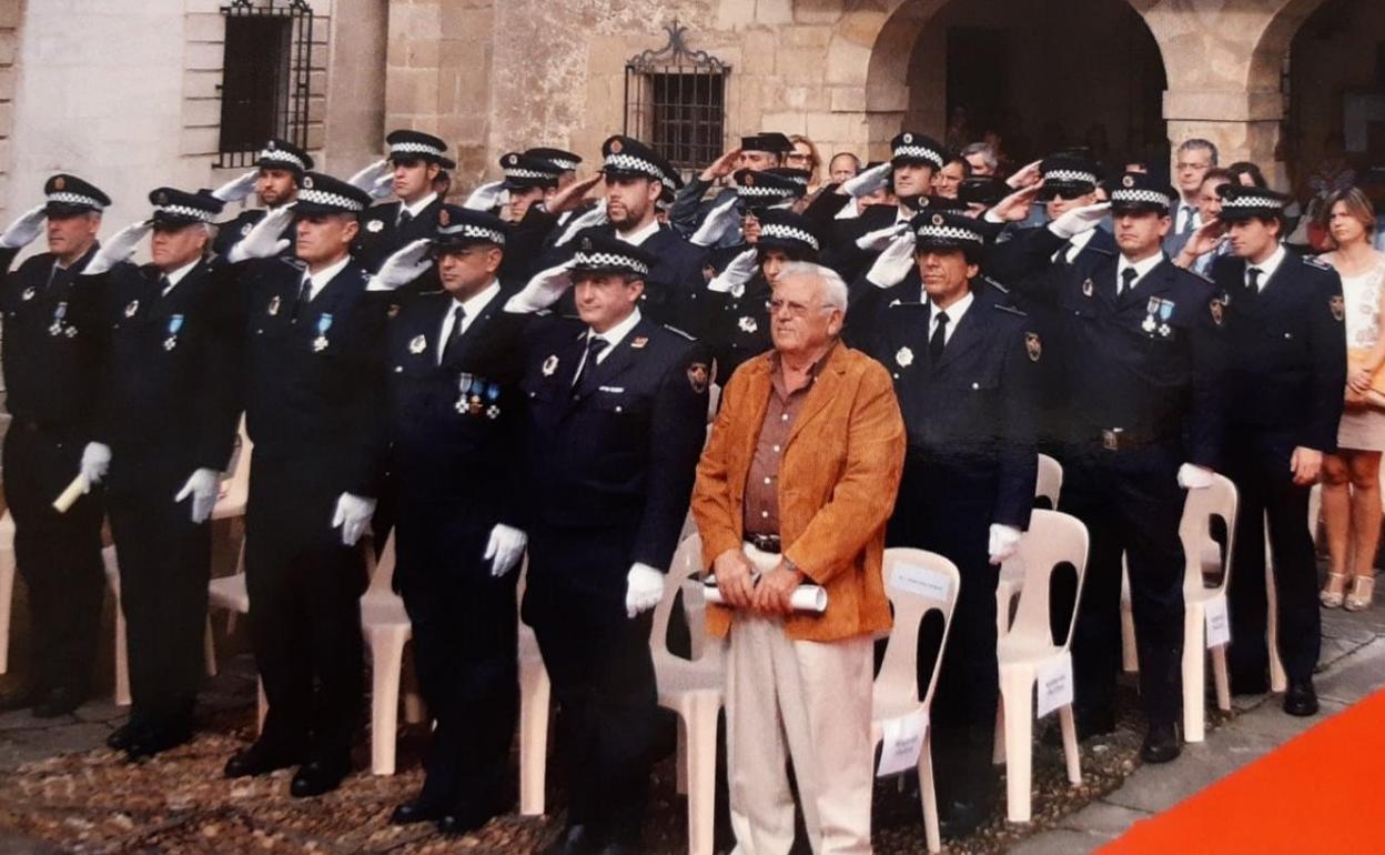 Fraile, de paisano, el día de San Miguel de 2014, cuando fue condecorado. 