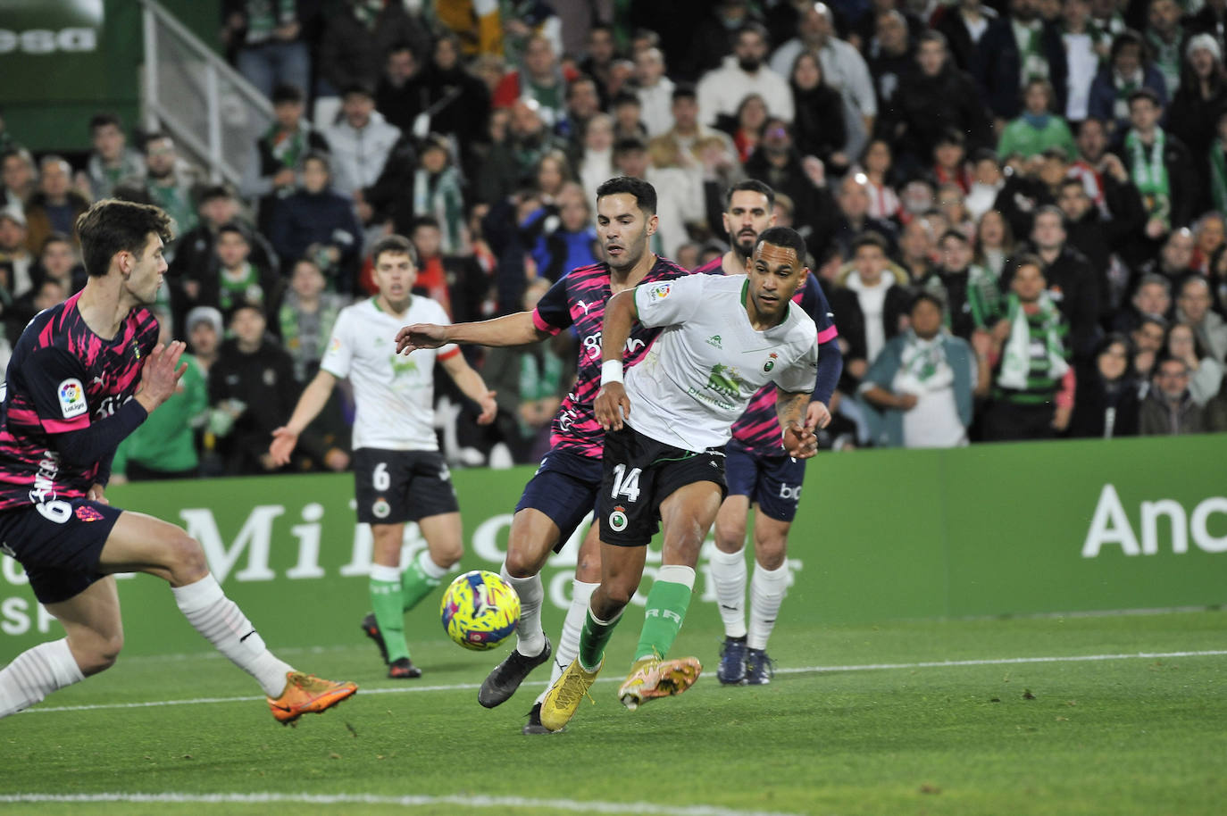 Fotos: Victoria del Racing ante el Sporting