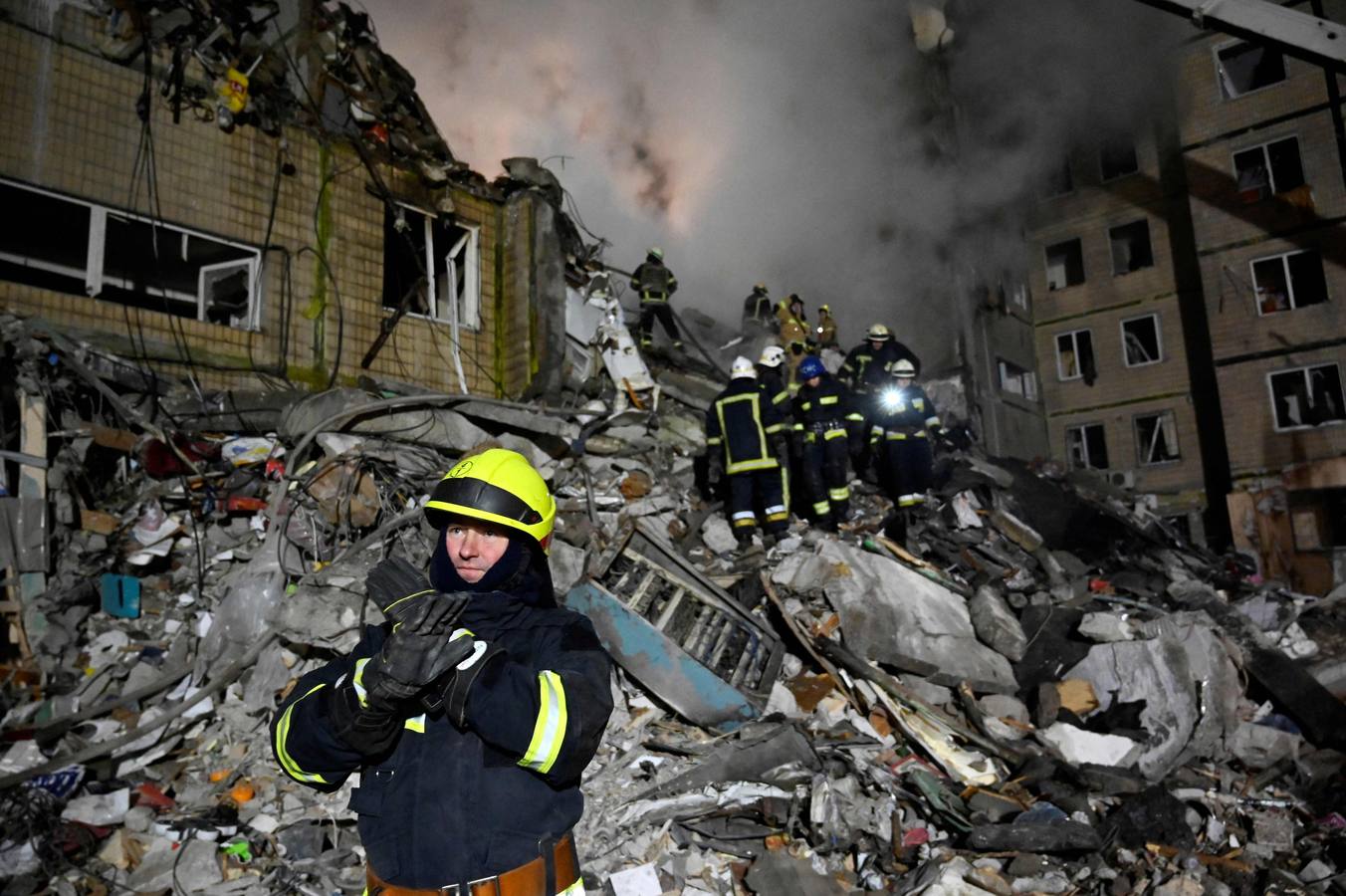 Fotos: El bombardeo de un edificio de viviendas en Dnipró crea una de las mayores masacres la guerra de Ucrania