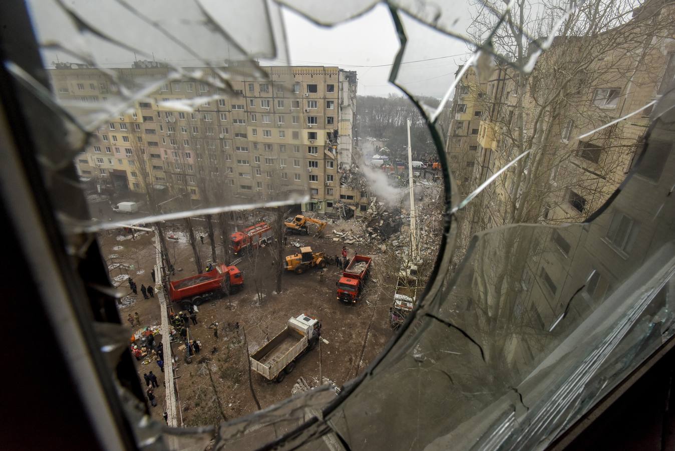 Fotos: El bombardeo de un edificio de viviendas en Dnipró crea una de las mayores masacres la guerra de Ucrania