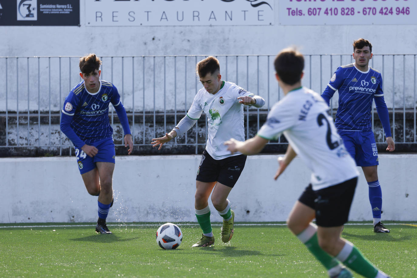 Fotos: El Rayo Cantabria empata anteel Burgos Promesas