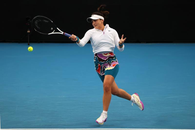 La tenista torrelaveguense ha derrotado en tres sets a la canadiense Bianca Andreescu, número 42 del mundo, y ya está en la tercera ronda del Open de Australia