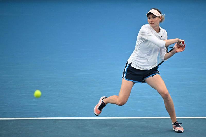 La tenista torrelaveguense ha derrotado en tres sets a la canadiense Bianca Andreescu, número 42 del mundo, y ya está en la tercera ronda del Open de Australia