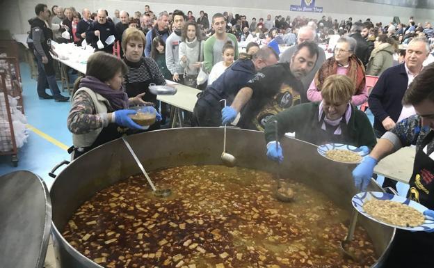 El cocido montañés volverá a ser uno de los grandes protagonistas de La Perola.