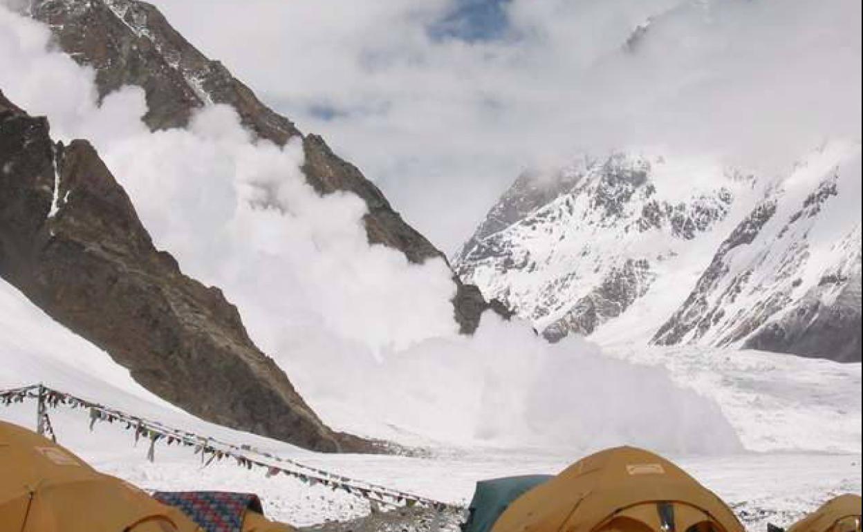 Imagen de una avalancha ocurrida hace años en una zona cercana a el Tíbet 