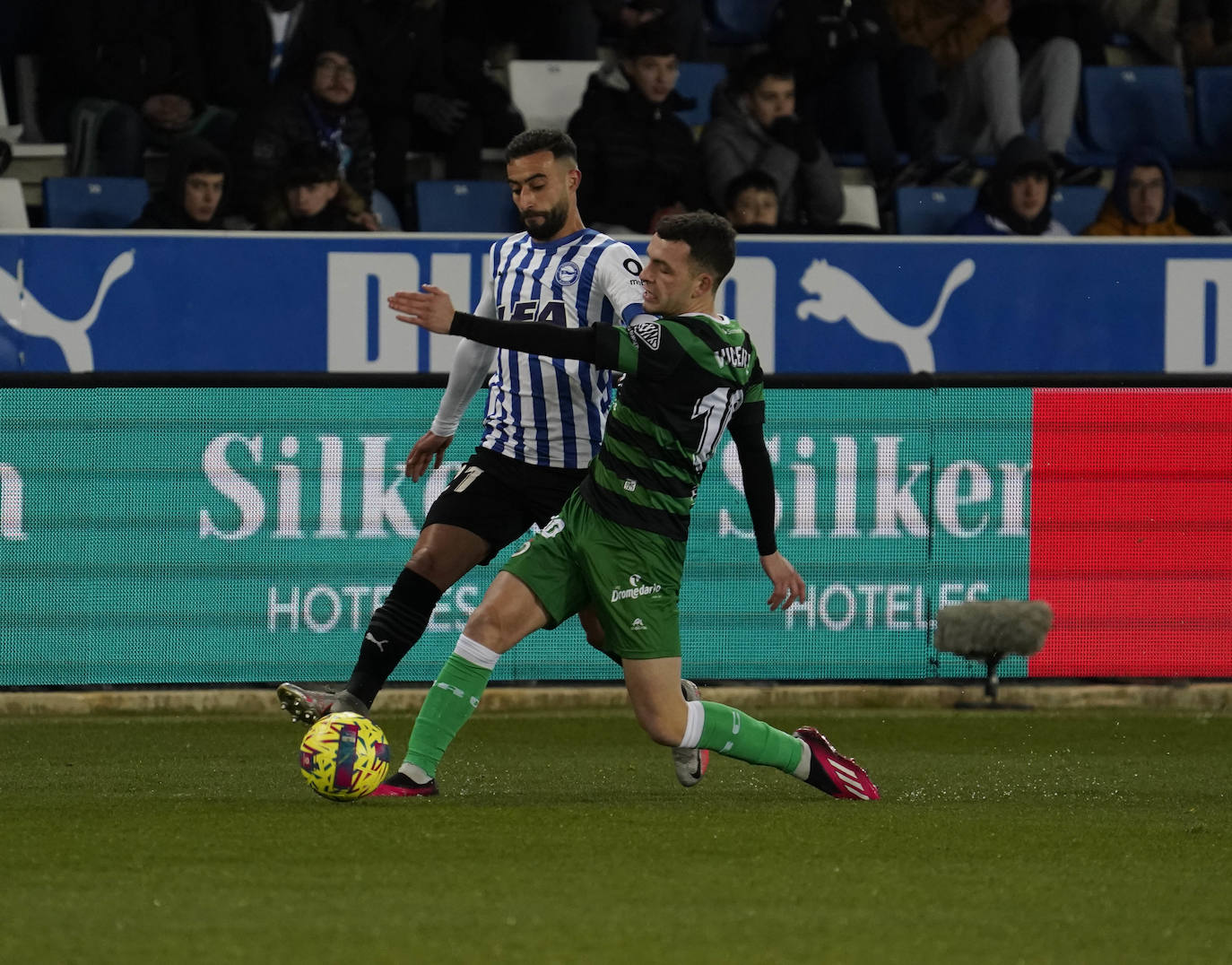 Fotos: Las imágenes del Alavés-Racing