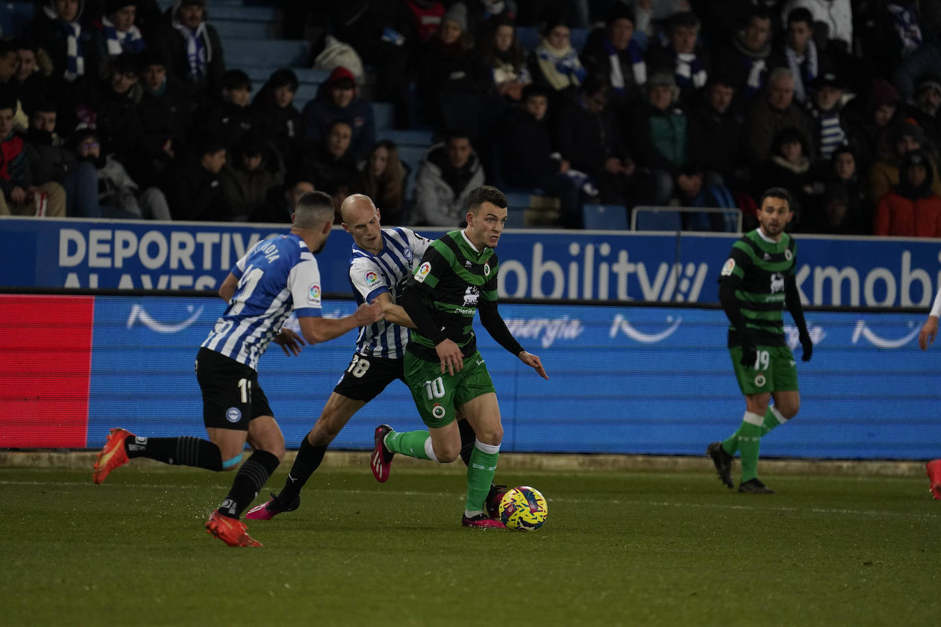 Fotos: Las imágenes del Alavés-Racing