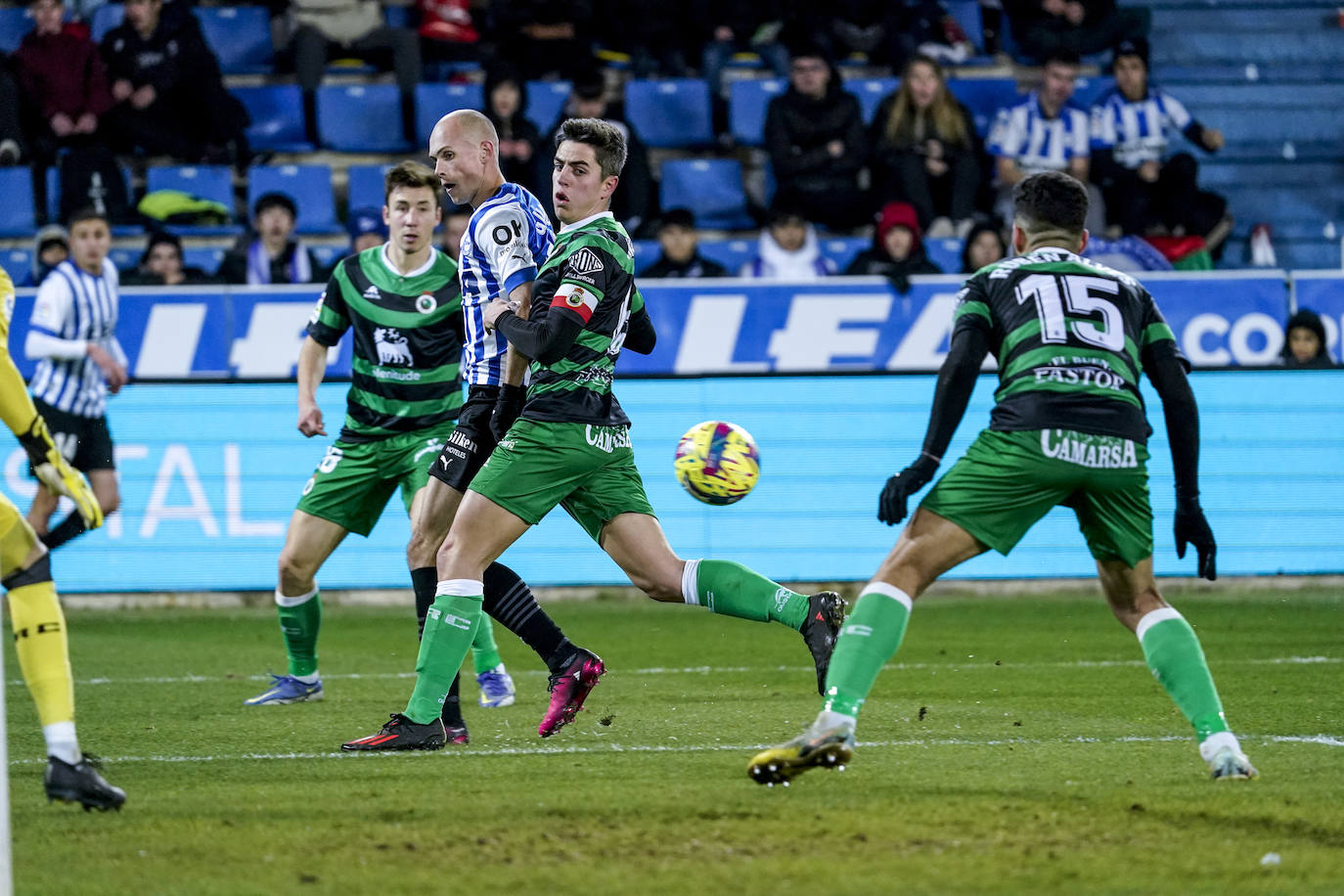 Fotos: Las imágenes del Alavés-Racing