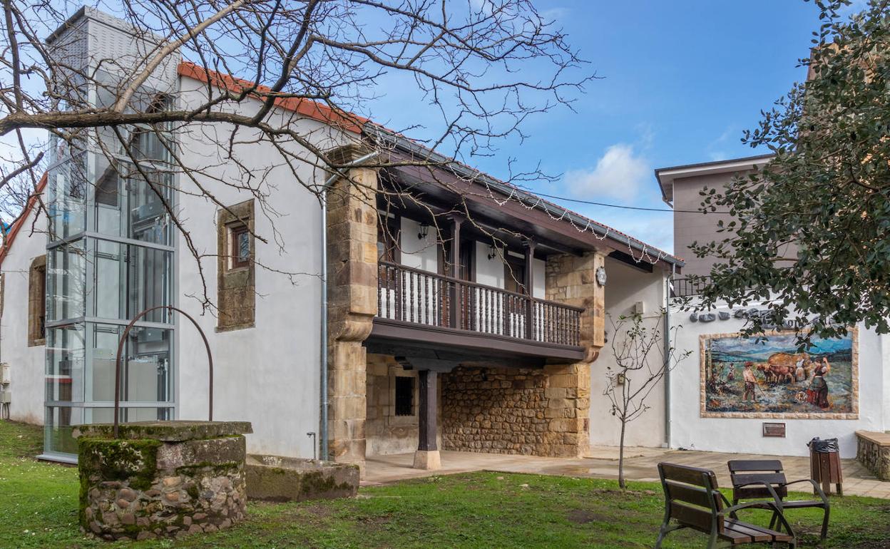 Imagen exterior de la remodelada Casa de Cultura de Polanco 