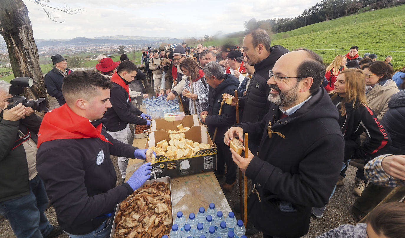 Fotos: La tradicional subida a La Montaña