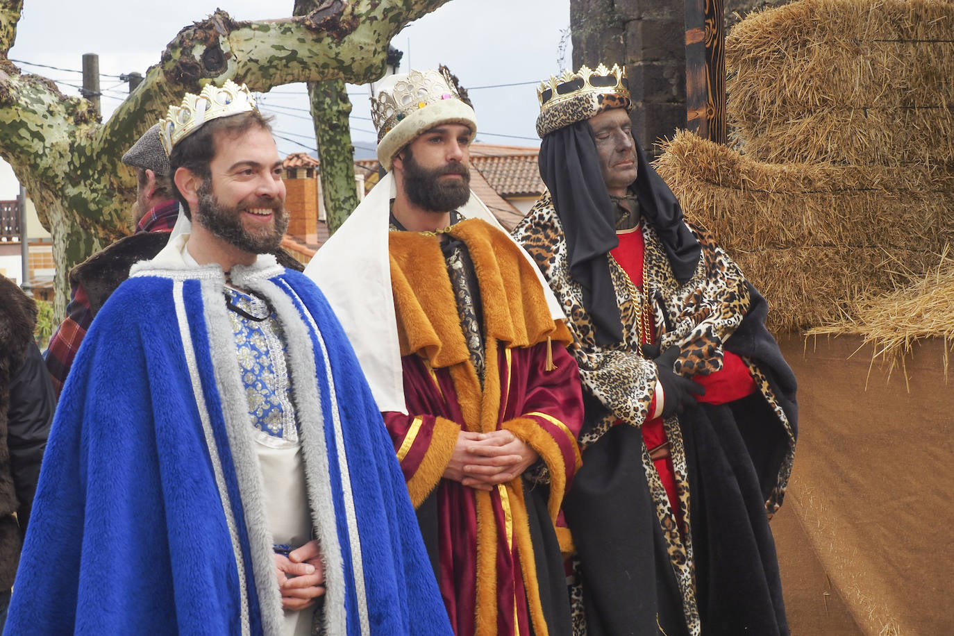 Llegada de Melchor, Gaspar y Baltasar a  Seña para adorar al niño Jesús.