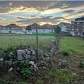 Parcela en la que se crearán 250 nuevas plazas de aparcamiento en Isla.