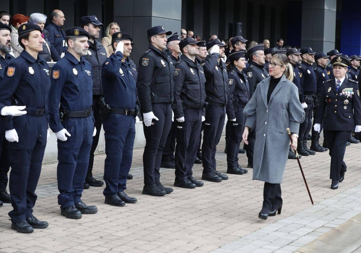 Imagen principal - «La Policía Nacional es hoy una institución sólida, útil y fiable»