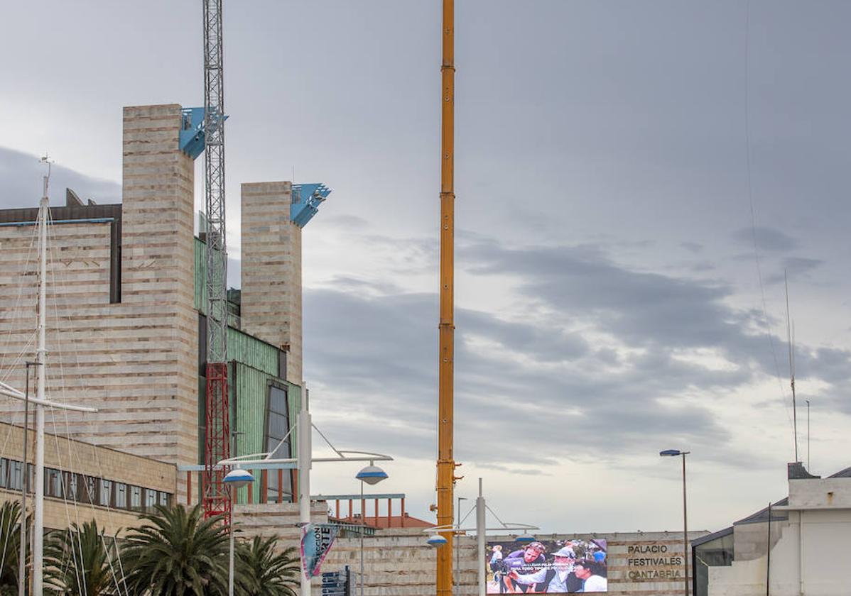 La obras en el Palacio se prolongarán al menos hasta el verano.