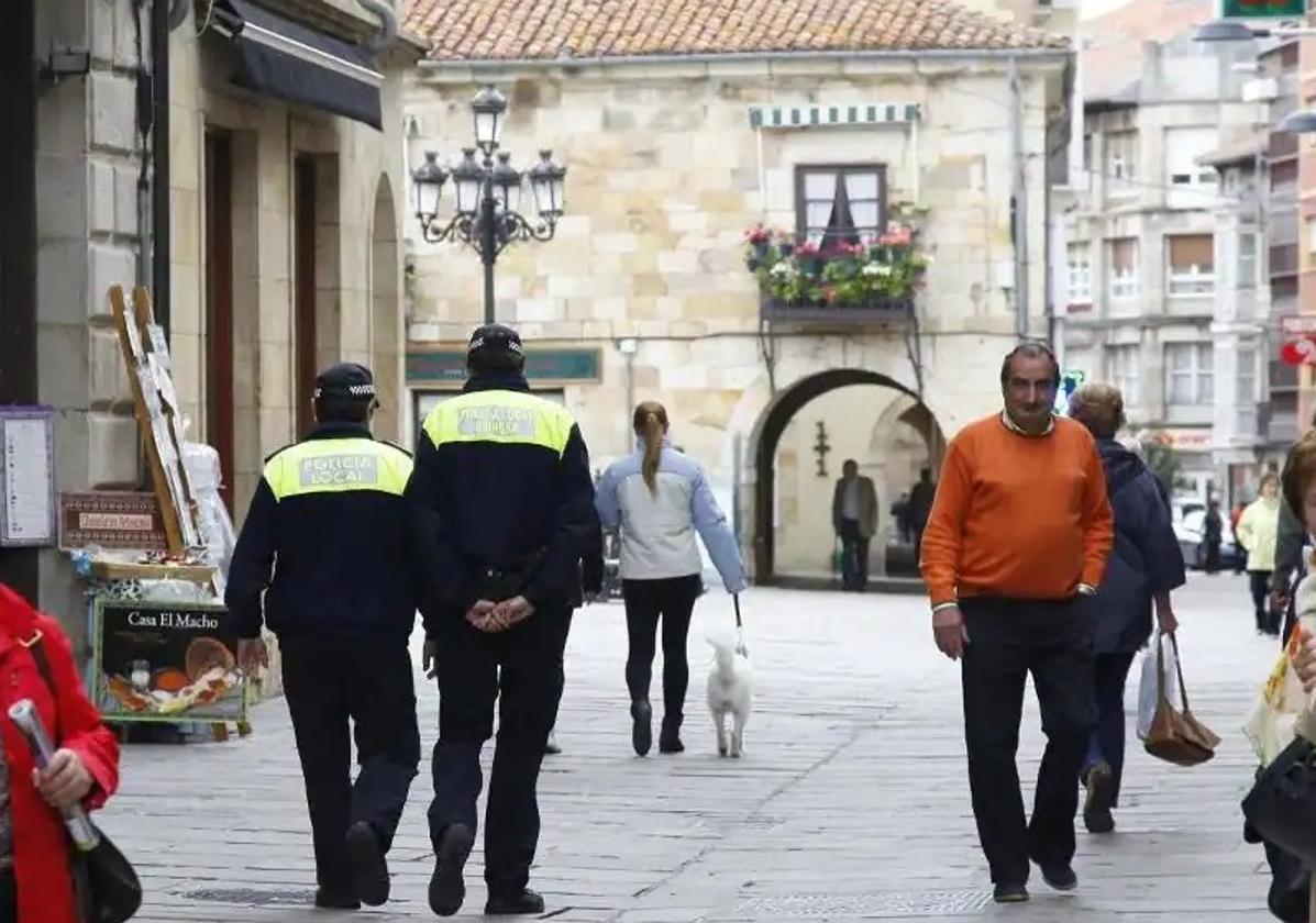 Reinosa reforzará la plantilla de la Policía Local y del Parque de Obras