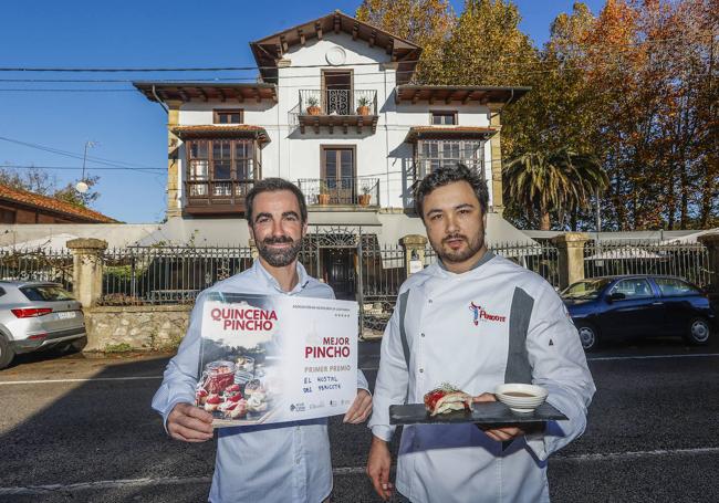 César Muriedas y Enrique Corsini con el pincho con el que representarán a Cantabria.