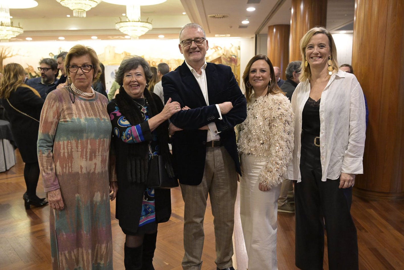 Emilia Levy, Carmen Carrión, Juan Carlos Flores-Gispert, Patricia Presmanes y Patricia San Vicente.