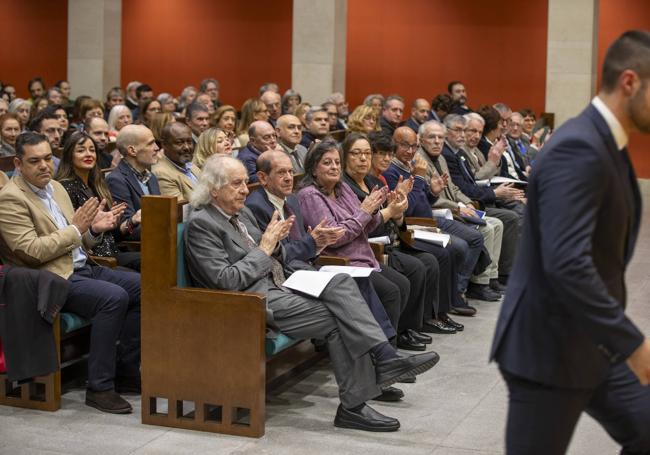 La UC reconoció a los egresados y a los trabajadores recién jubilados.