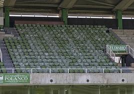 Las Tribunasl Central y Principal ser tiñen de verde. Las nuevas butacas ya son mayoría en el ala oeste alta de los Campos de Sport