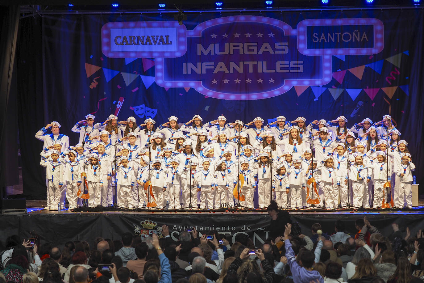 Con un total de 72 integrantes, los Notas son la murga infantil más numerosa del Carnaval de Santoña.