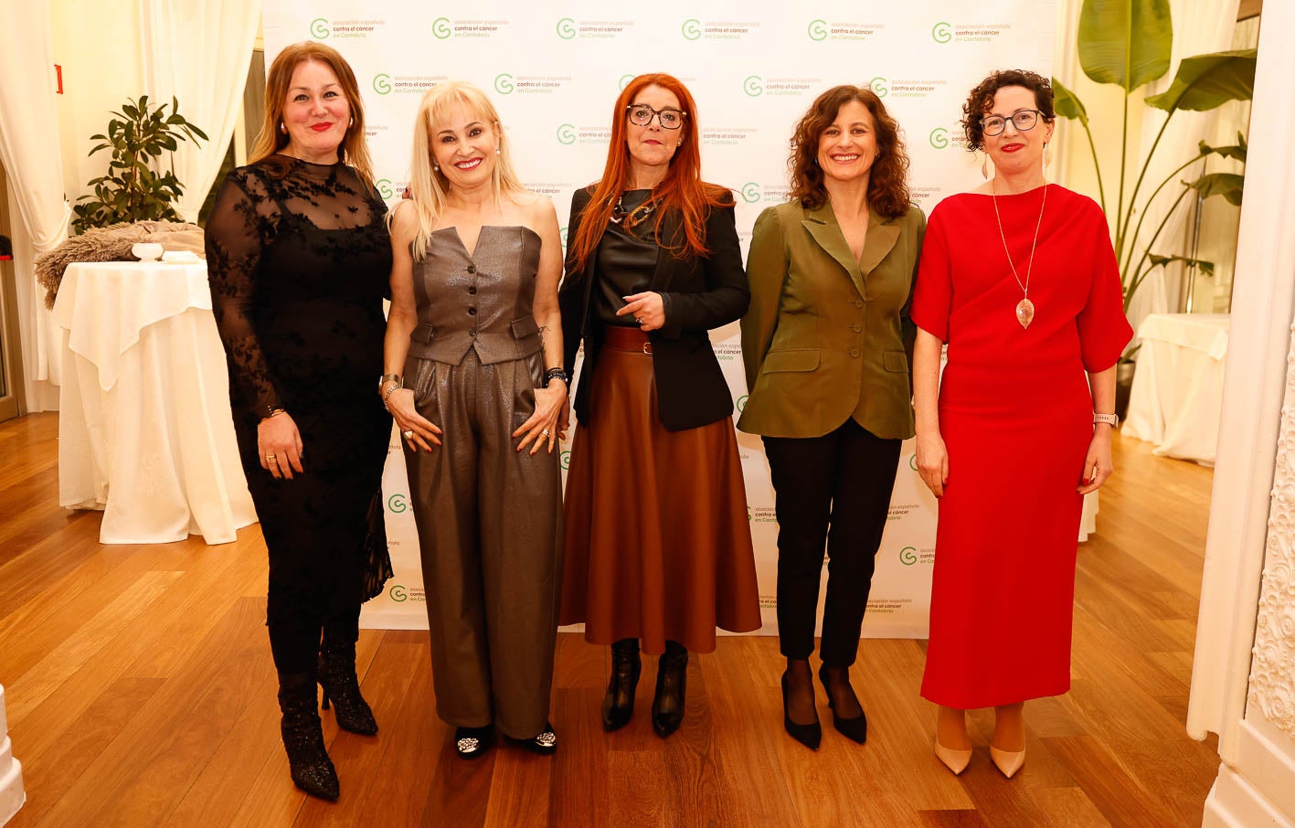 Yolanda Alvarado, Sandra Fernández, Natalia López, Belén Ortiz e Isabel Escolar.