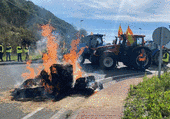 El campo cántabro eleva su protesta