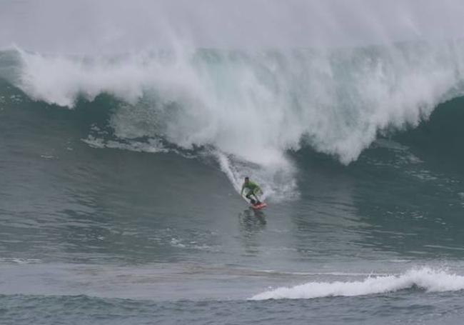 Nic Lamb, en plena maniobra