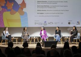 Iris Cagigas, Zulema Gancedo, Leticia Mena, Berta Casar y Odette Álvarez, este jueves, en el Centro Botín, durante el encuentro DMujeres.