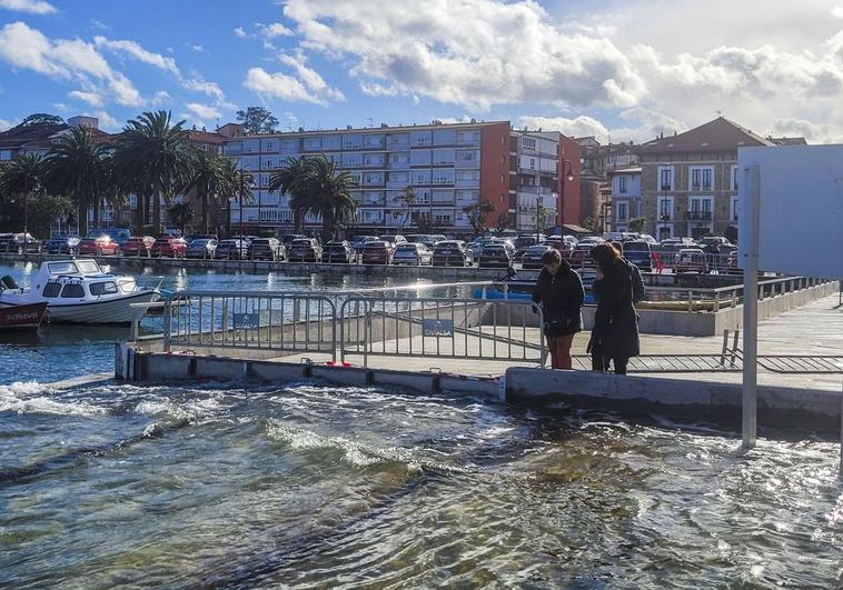 La estructura construida para evitar inundaciones.