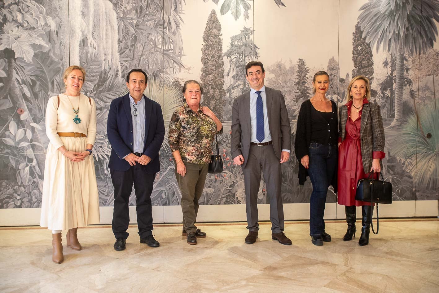 Marta Lucio, Carlos Fernández, Pilar del Carmen Fernández, Roberto Morales, Eva Fernández y Elena Botín.