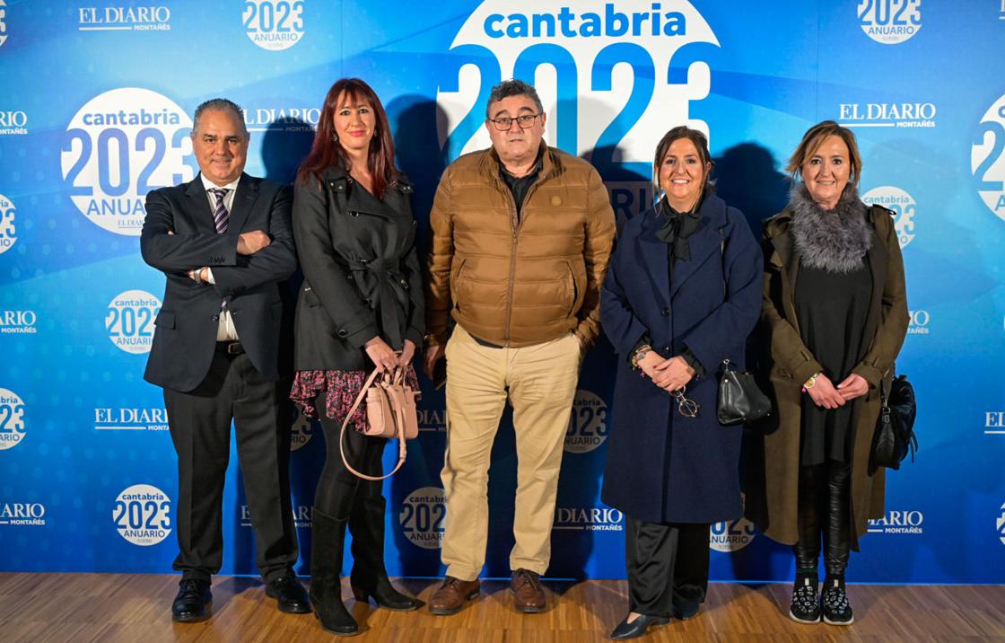 Pepe Landeras, Rocío Gandarillas, José Luis Vigo, Belén Tejería y Gema Tejería.