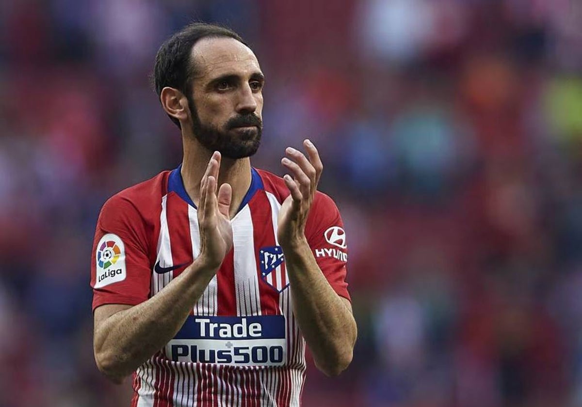 Juanfran Torres Belén (Crevillente, Alicante, 9 de enero de 1985), reconocido exfutbolista y actual comentarista en DAZN.