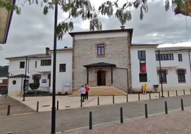 Ayuntamiento de San Felices, en Rivero.