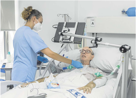 Joaquín Mendoza, en el Hospital Marqués de Valdecilla.