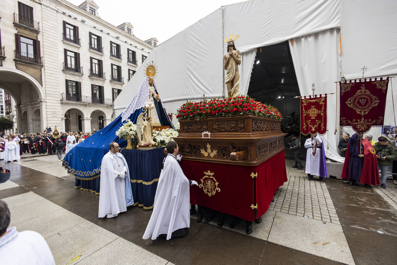 Los dos pasos en el final del recorrido