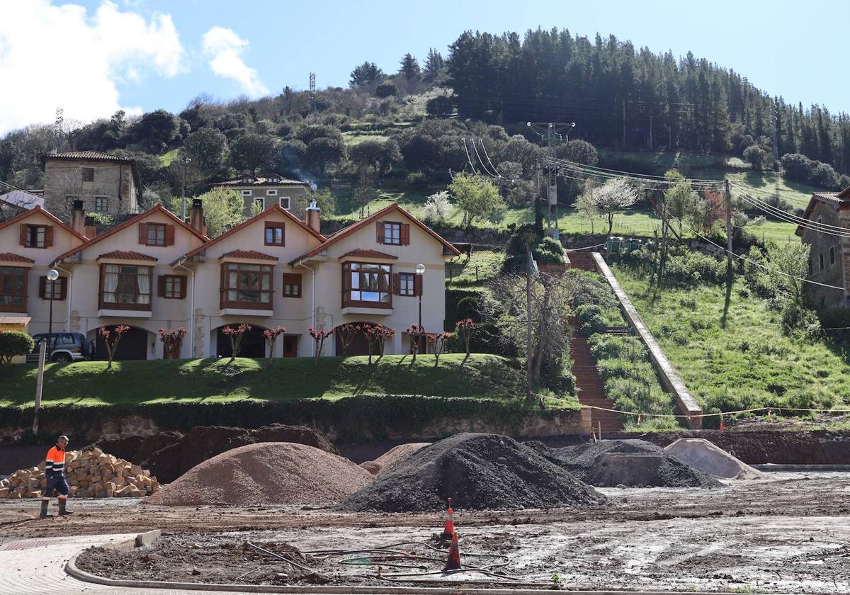 El aparcamiento de Ojedo, con 86 plazas, avanza para que esté listo a finales de mes