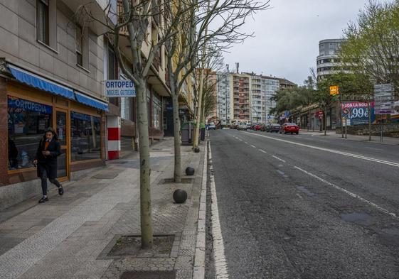 Tramo de la calle Jerónimo Sainz de la Maza, que forma parte de la N-623, y que será renovada.