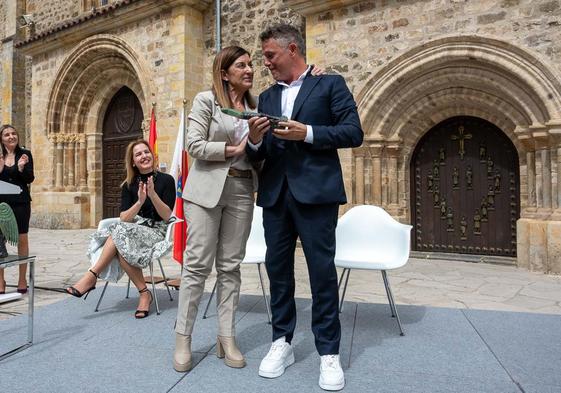 Alejandro Sanz recibe el Premio Beato de Liébana