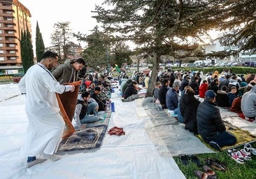 La despedida del Ramadán celebrada en Torrelavega, en imágenes