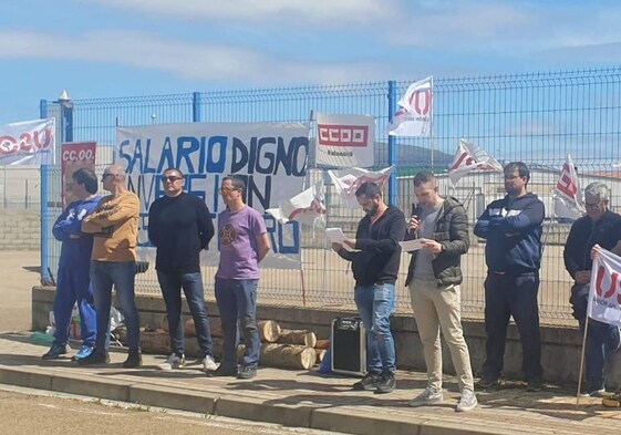 Trabajadores de Cerealto en la concentración que tuvo lugar este miércoles.