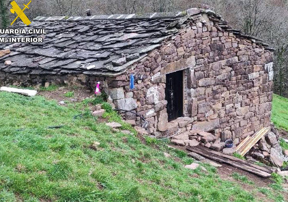 La cabaña en la que Heidi y su niño se ocultaban carecía de electricidad y solo tenía agua en el exterior.