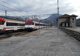 Estación de Renfe en Los Corrales de Buelna.