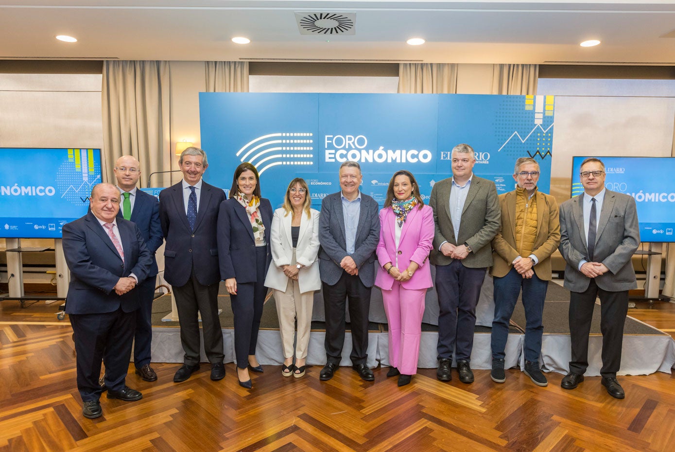 Desde la izquierda, Jesús Ruiz Calzada, José Marcos Fernández López, Luis Revenga, Gema Igual, Eugenia Gómez de Diego, Jordi Sevilla, Marta Redondo, Luis Ángel Agüeros, César Díaz e Íñigo Noriega.