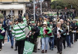 Aficionados antes del encuentro ante el Andorra.