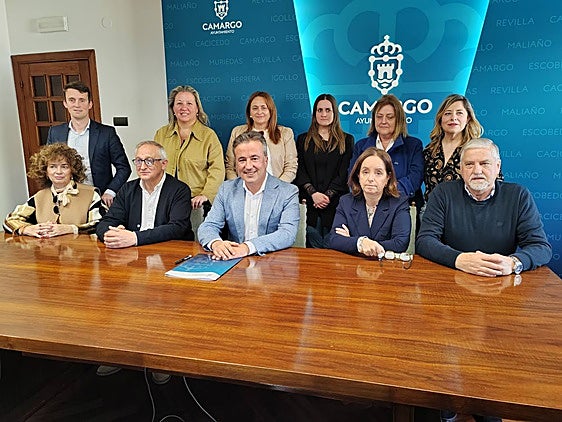 El alcalde, Diego Movellán, compareció este viernes para hablar de los presupuestos junto a todo su equipo de gobierno.