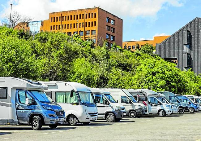 El área de caravanas de Las Llamas, completa.