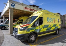 Los trabajadores del servicio urgente de ambulancias de Cantabria deciden ir a la huelga