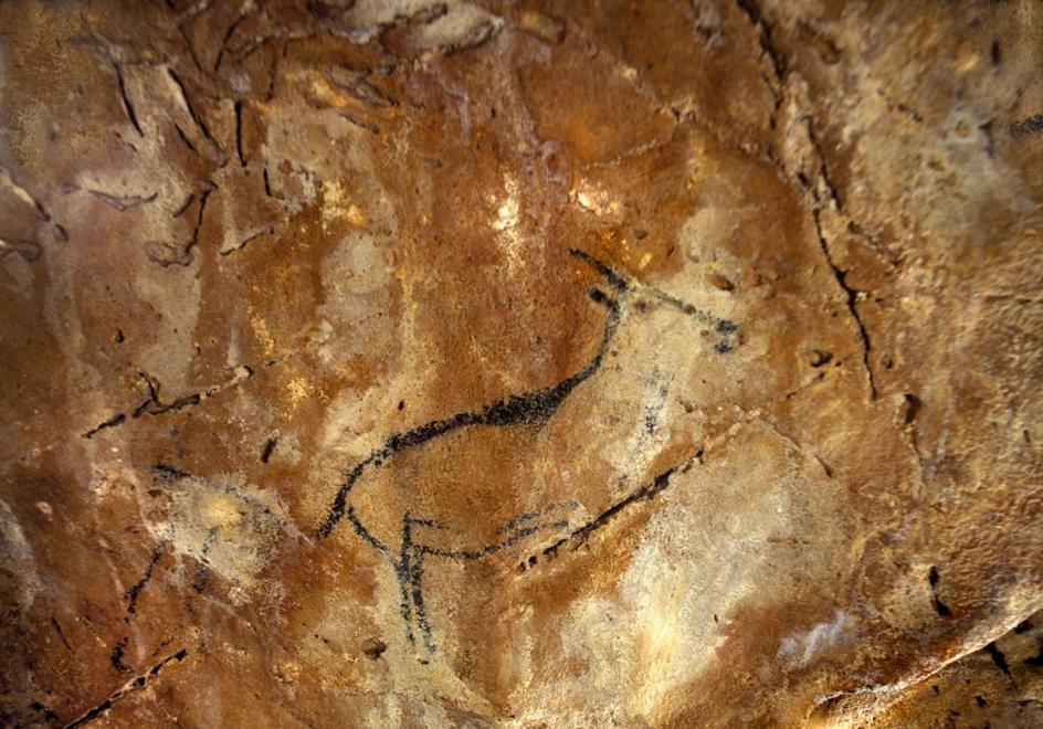 Interior de la cueva Las Monedas.