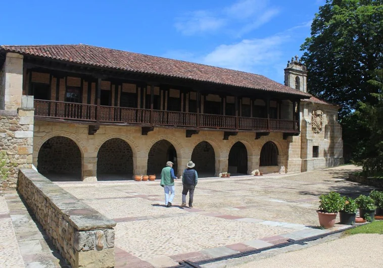 Conjunto de torre, palacio y capilla de los Bustamante en Quijas, declarado Monumento Nacional en 1982 y Bien de Interés Cultural.